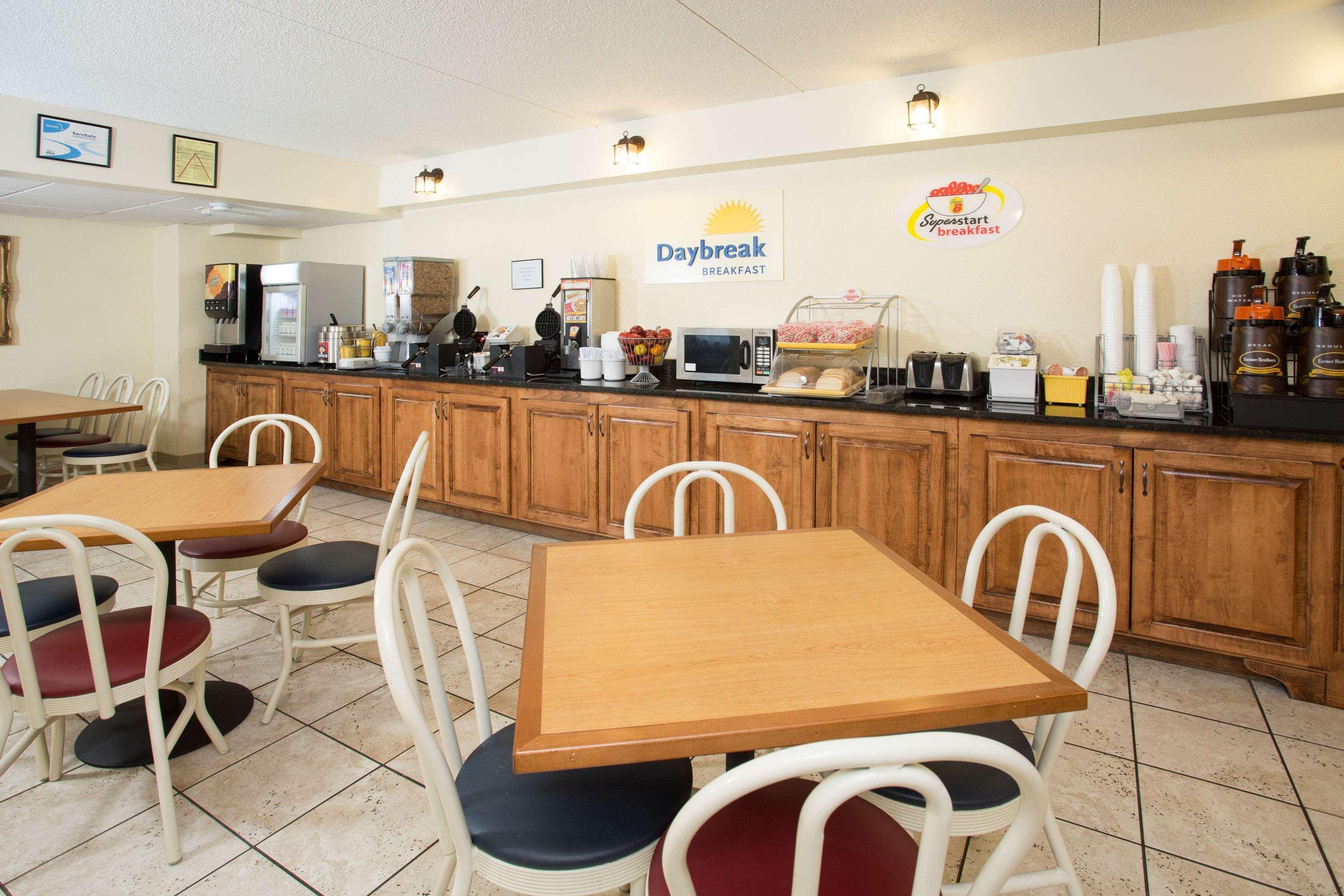 Days Inn By Wyndham Valdosta/Near Valdosta Mall Dış mekan fotoğraf